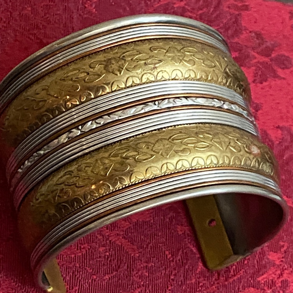 Vintage Style Gold and Silver Tone Alloy Thick Ornate Cuff Bracelet